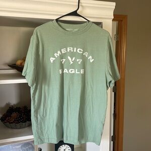 American Eagle T shirt